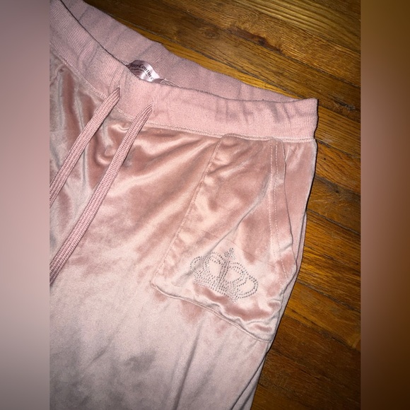 Juicy Couture Women’s Large Pink Velour Sweatpants Used Great Condition - Picture 3 of 5